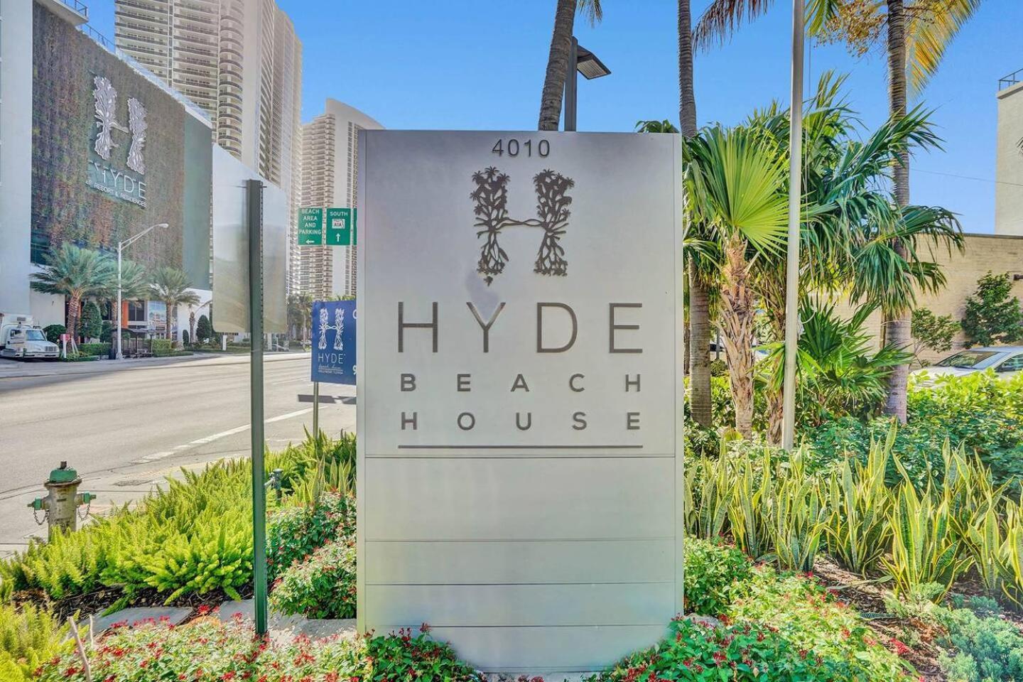 Amazing Apartments At H Beach House Hollywood Exterior photo