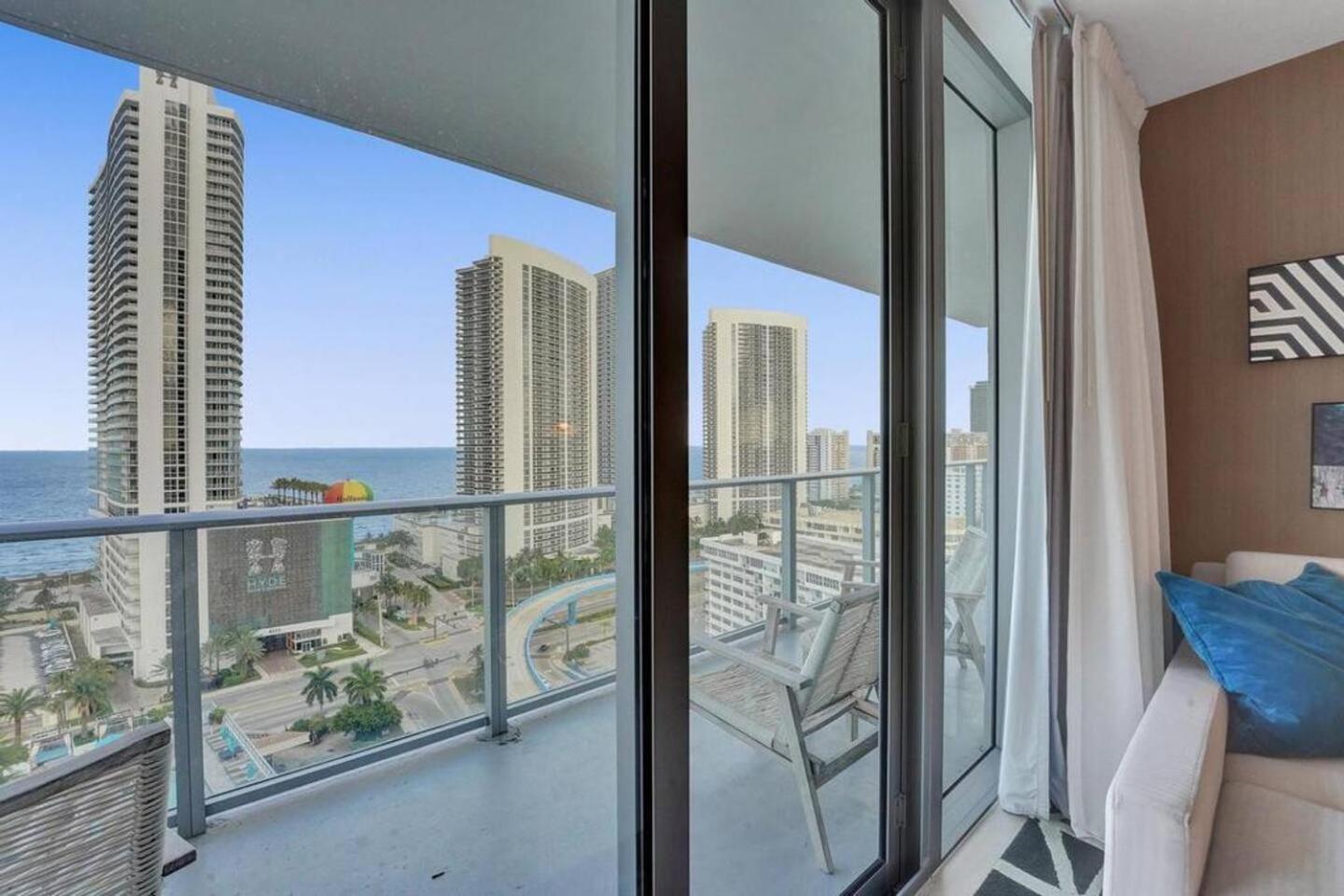 Amazing Apartments At H Beach House Hollywood Exterior photo